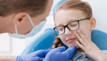 7 Tips for Dealing with a Dental Emergency